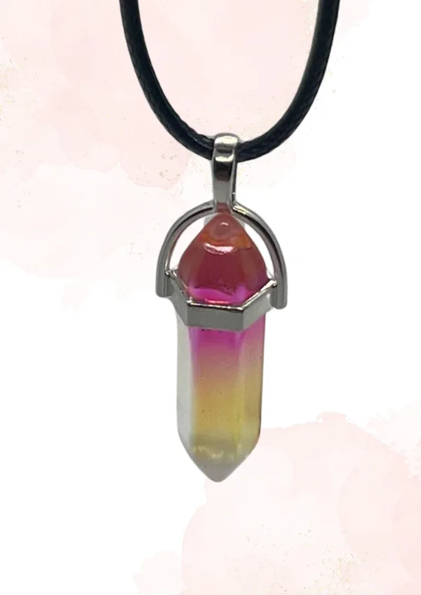 kristalhanger met leren ketting