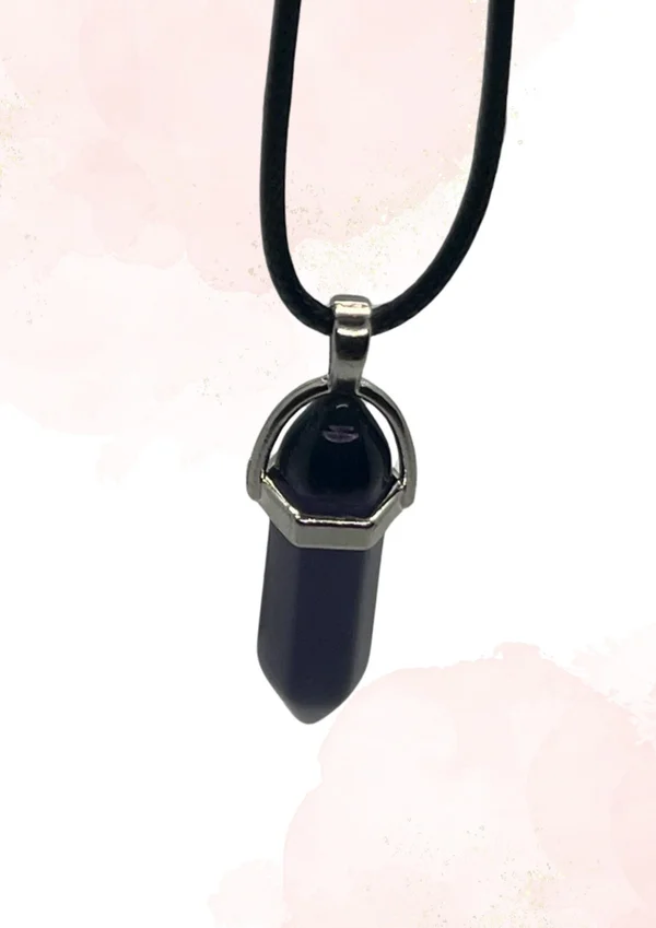 kristalhanger met leren ketting