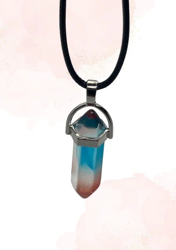 kristalhanger met leren ketting